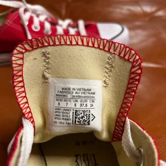 Converse Red All Star Low Top - Picture 2 of 2